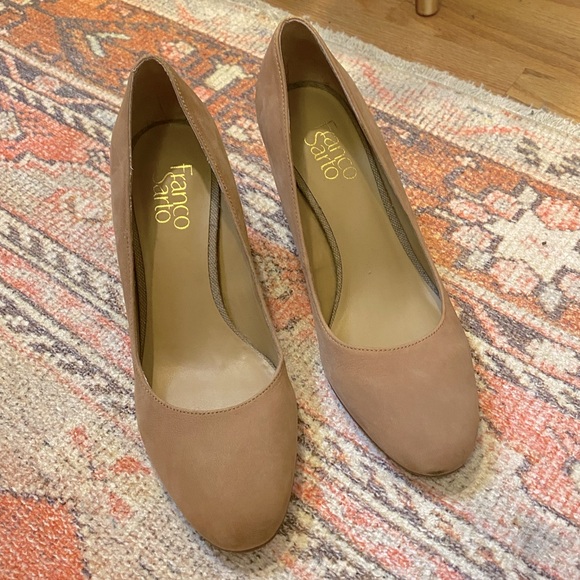 Franco Sarto Tan heels - never worn - Picture 2 of 7